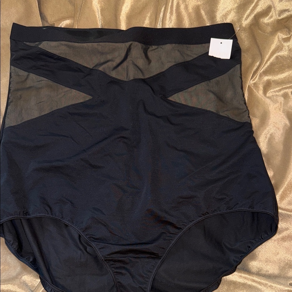 NWT Cacique Lane Bryant The Slimmer Ultra High-Waist Brief - Picture 6 of 10
